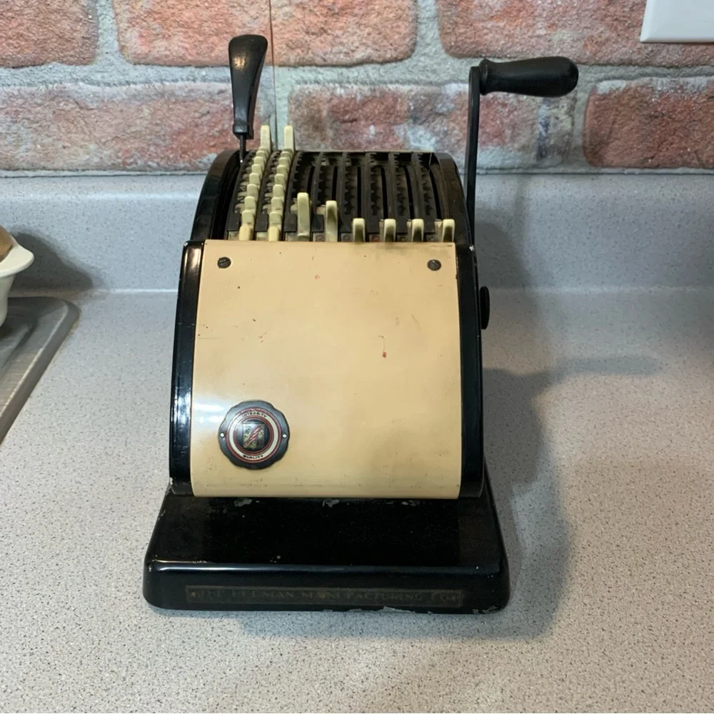 Vintage Hedman Company Series 1000 F & E Check Protector bakelite